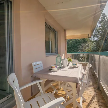 Eugenie-3 By Interhome Appartement